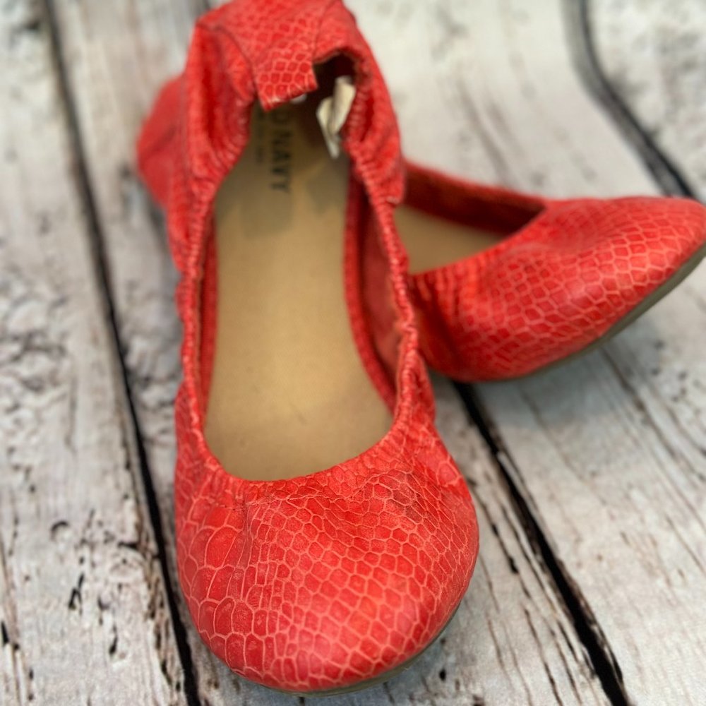 Old Navy Coral Snake Print Ballet Flats